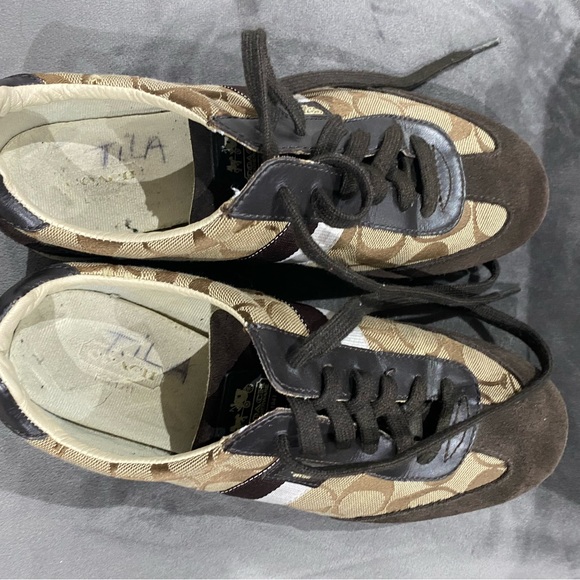 COPY - Used coach shoes - Picture 5 of 6